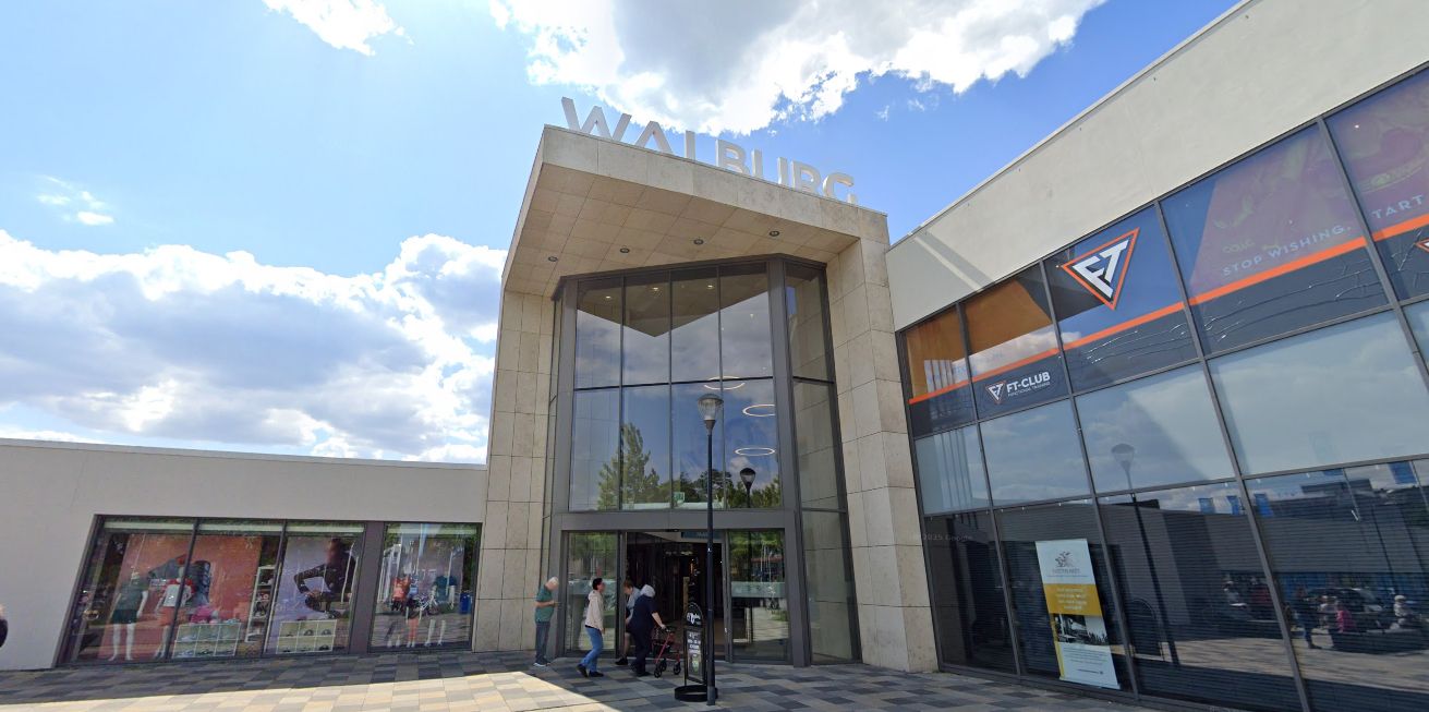 Entrance to Walburg shopping centre